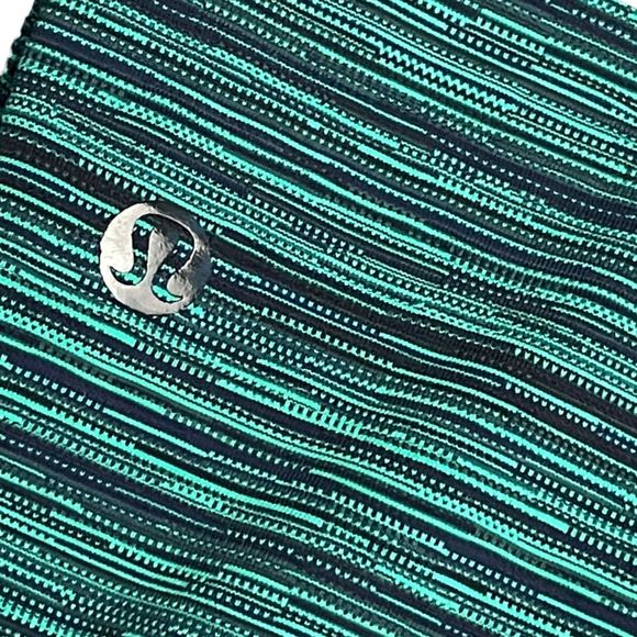 lululemon Jet Crops Slim *Luxtreme Size 6 in Cyber Jungle Hero Blue - Picture 2 of 6